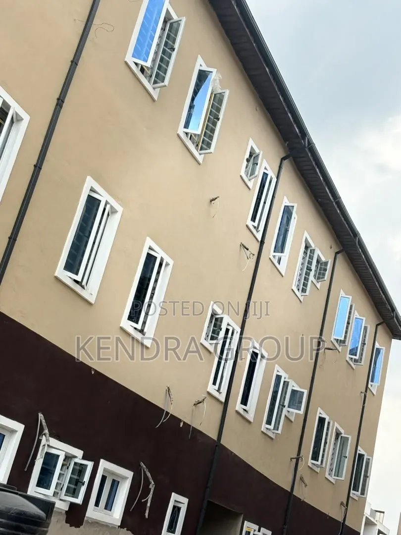 3bdrm Block of Flats in Ogba for sale in Ifako-Ogba