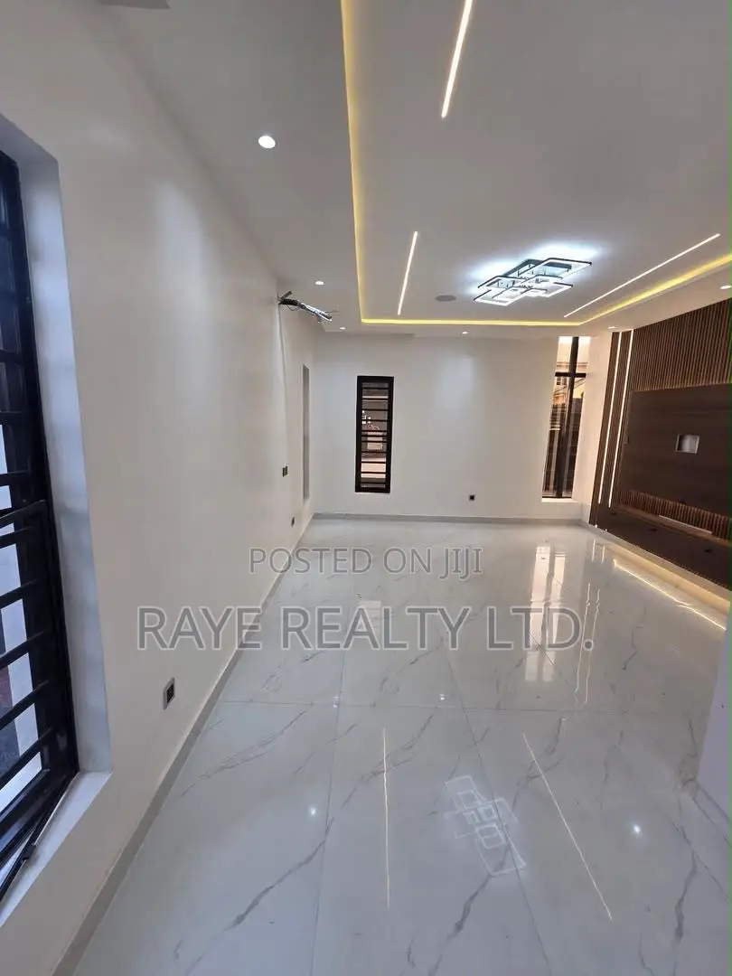 5bdrm Duplex in Magodo for sale in Magodo