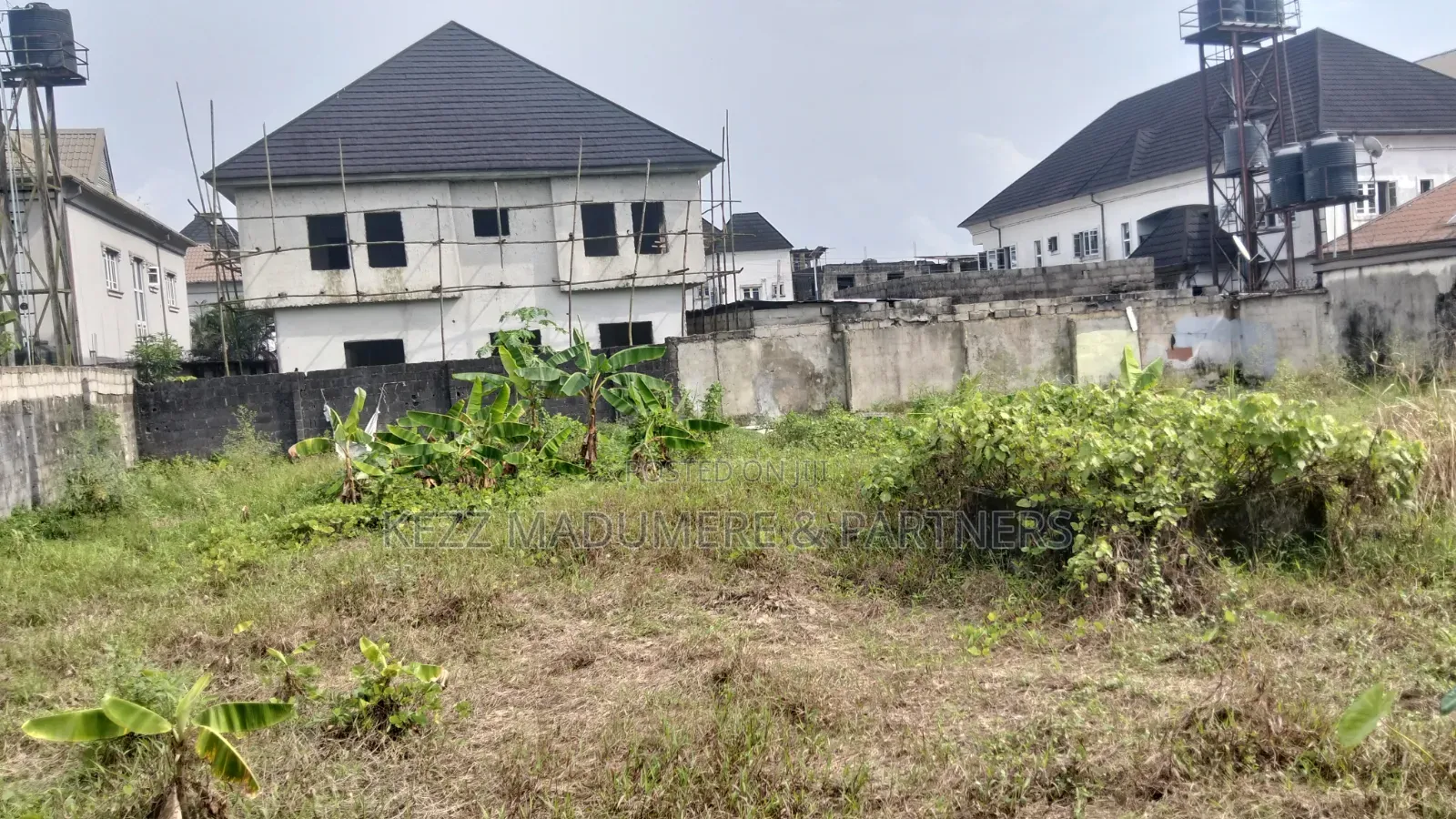 For Sale : Fenced With Gate 1 Plot Inside, Freedom Estate Sars Rd Ph in New Layout