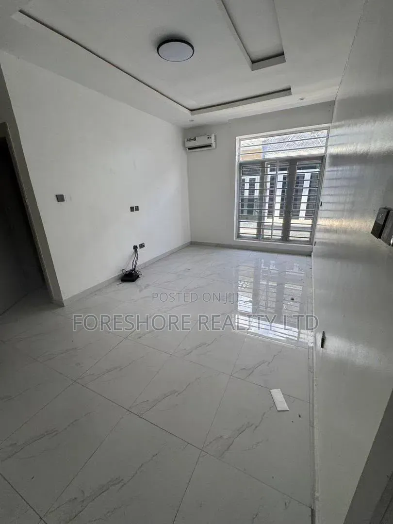4bdrm Duplex in Victoria Court, Opebi for sale in Opebi