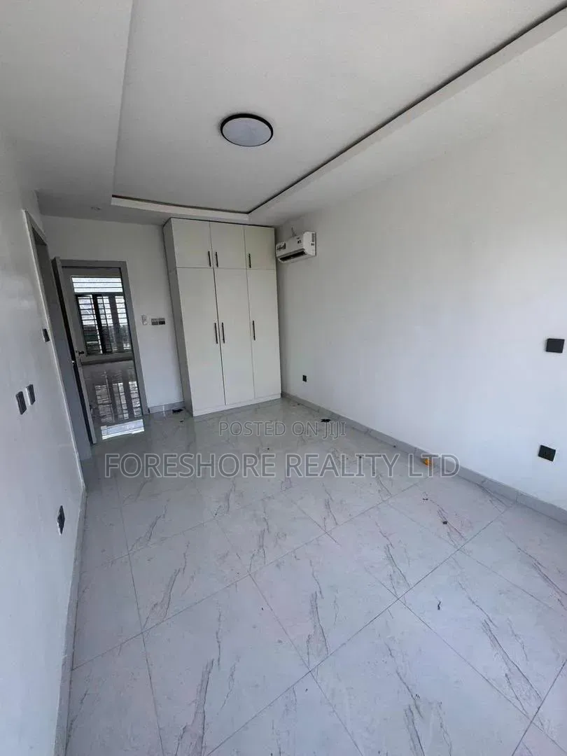 4bdrm Duplex in Victoria Court, Opebi for sale in Opebi