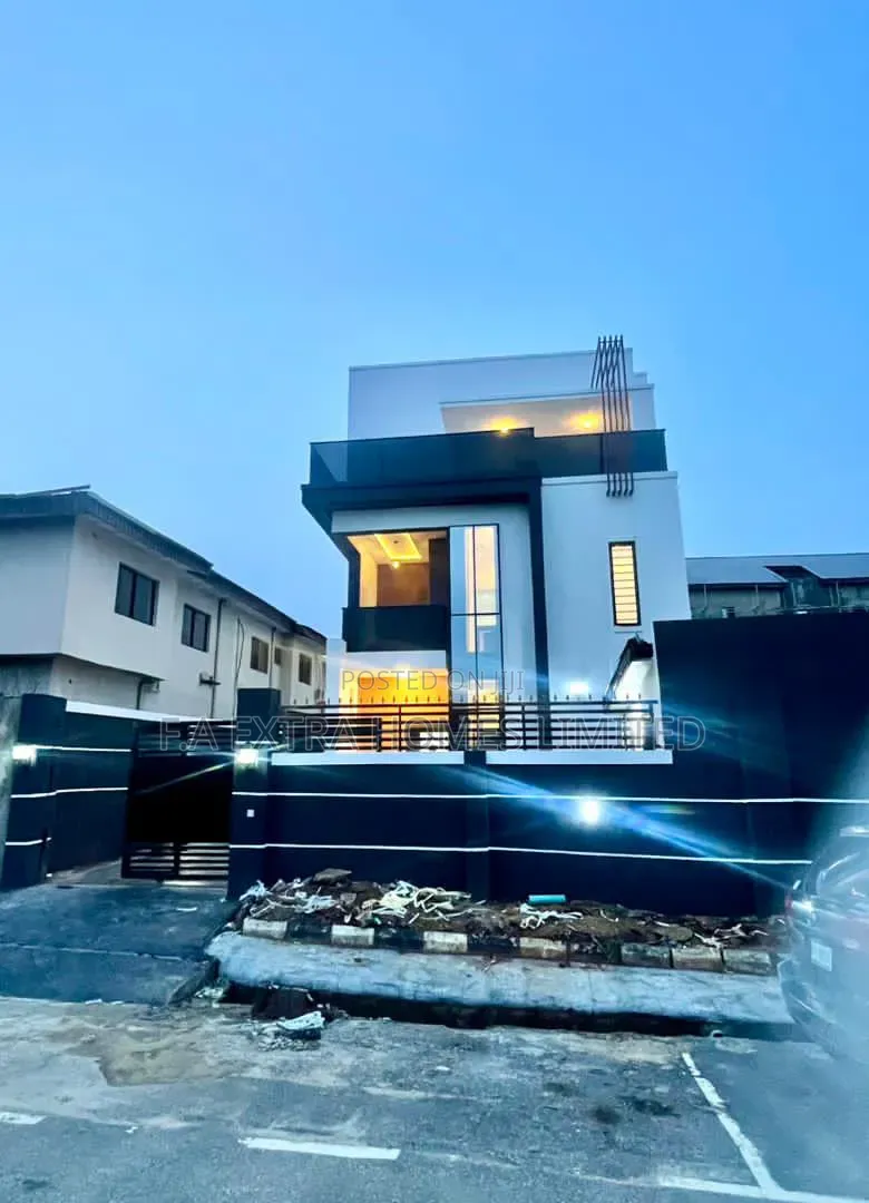 5bdrm Duplex in GRA Phase 1 for sale in GRA Phase 1
