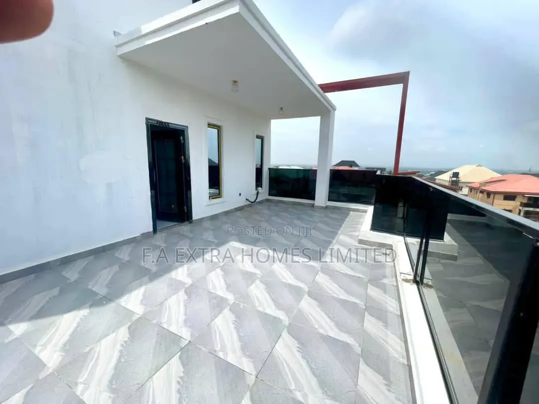 5bdrm Duplex in GRA Phase 1 for sale in GRA Phase 1