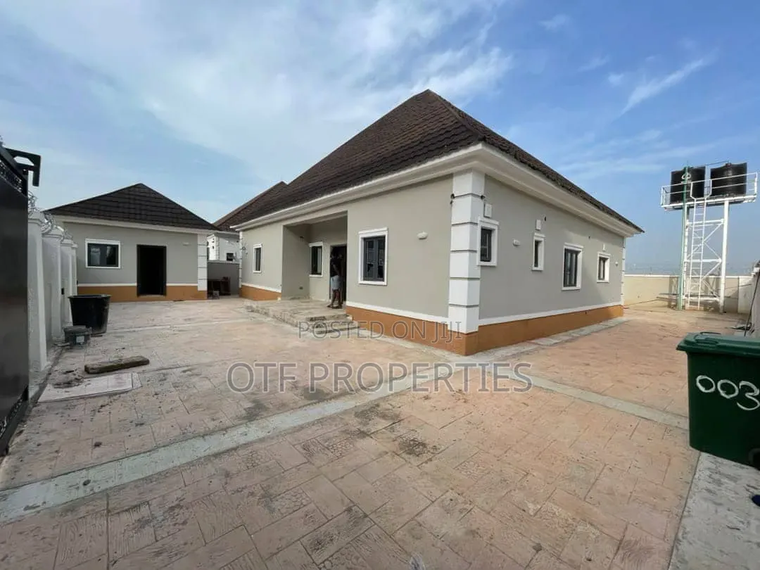 3bdrm Bungalow in Galadimawa Estate for rent in Galadimawa
