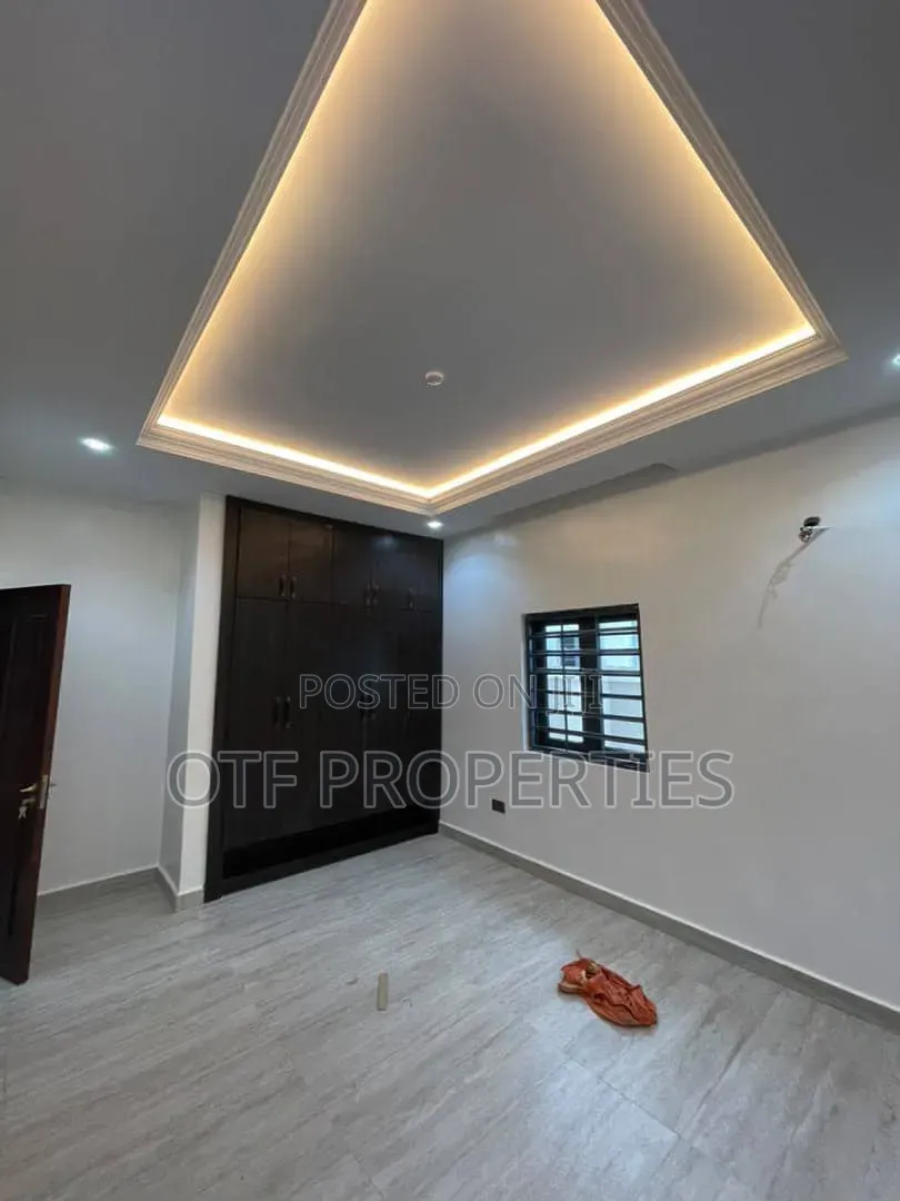 3bdrm Bungalow in Galadimawa Estate for rent in Galadimawa