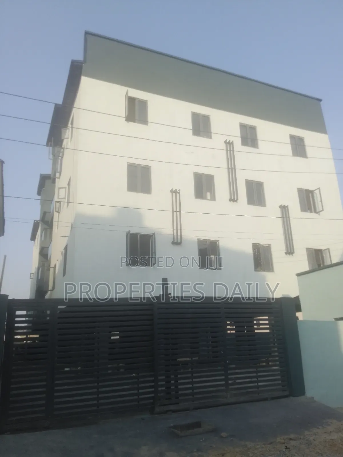 3bdrm Block of Flats in Ikate for sale in Ikate