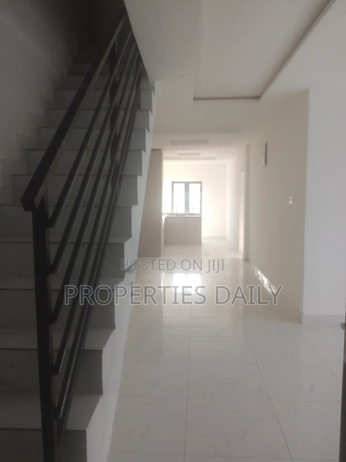 3bdrm Block of Flats in Ikate for sale in Ikate