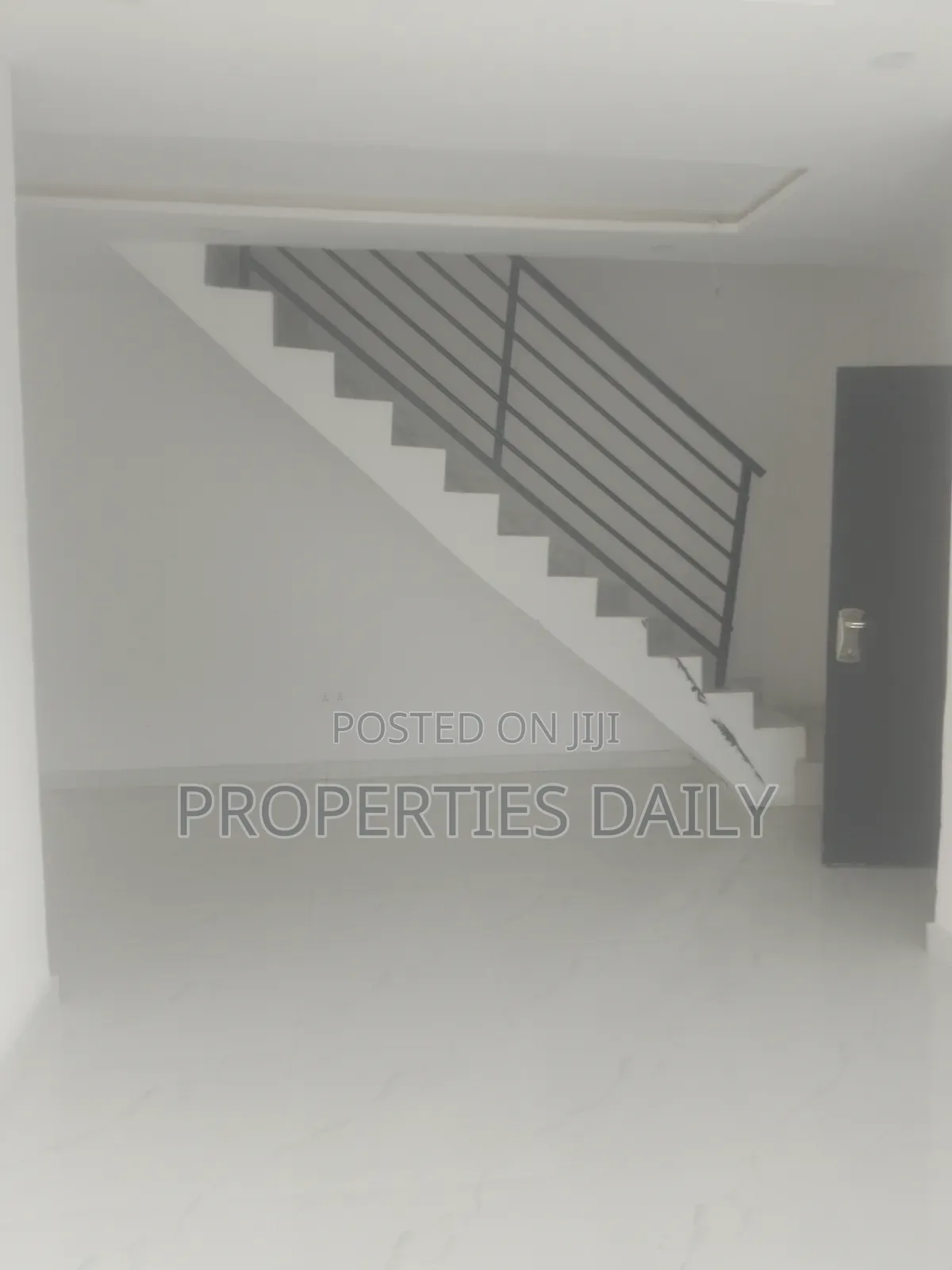 3bdrm Block of Flats in Ikate for sale in Ikate