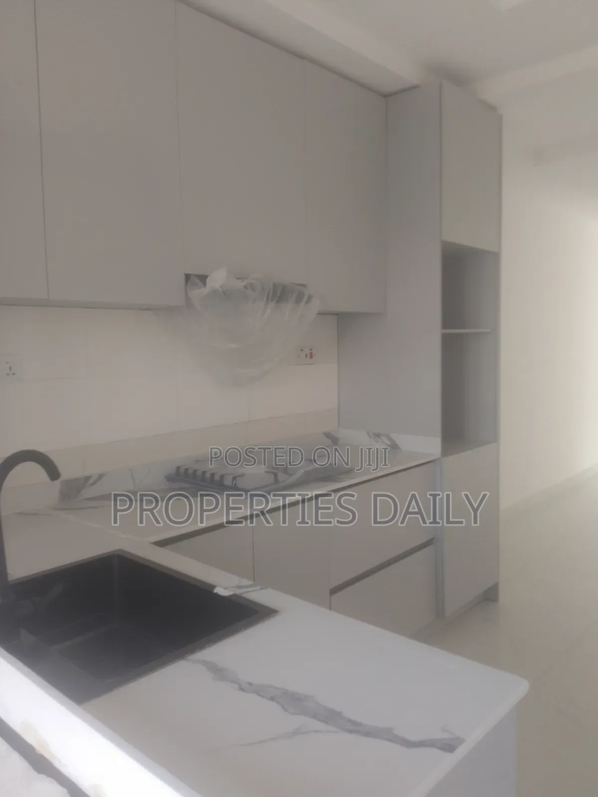 3bdrm Block of Flats in Ikate for sale in Ikate