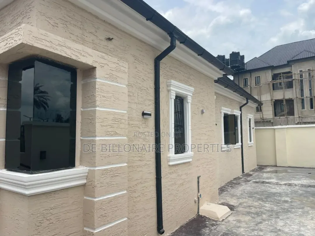 3bdrm Bungalow in Human Race, Owerri for sale in Owerri