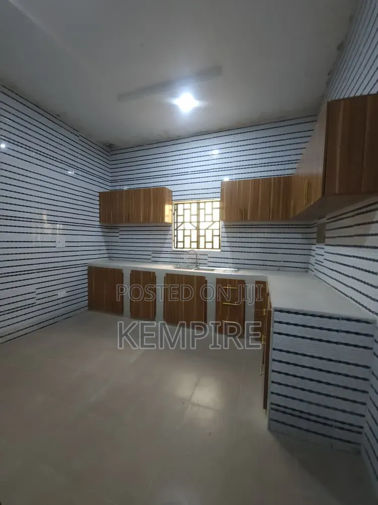 3bdrm Block of Flats in Off Obio Imo, Uyo for rent in Uyo