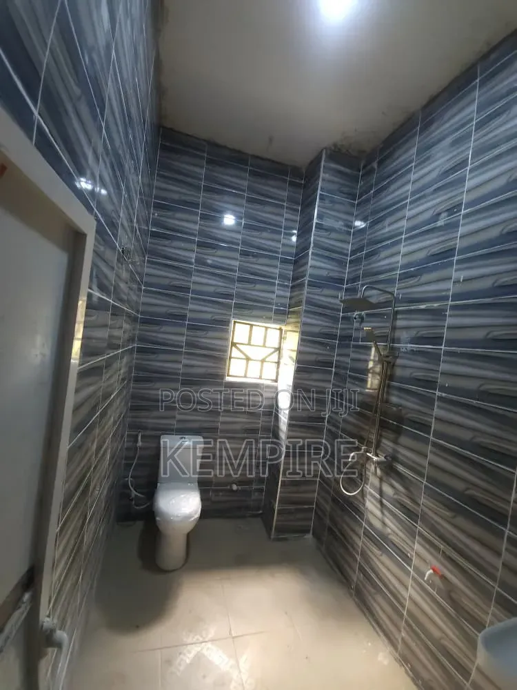 3bdrm Block of Flats in Off Obio Imo, Uyo for rent in Uyo