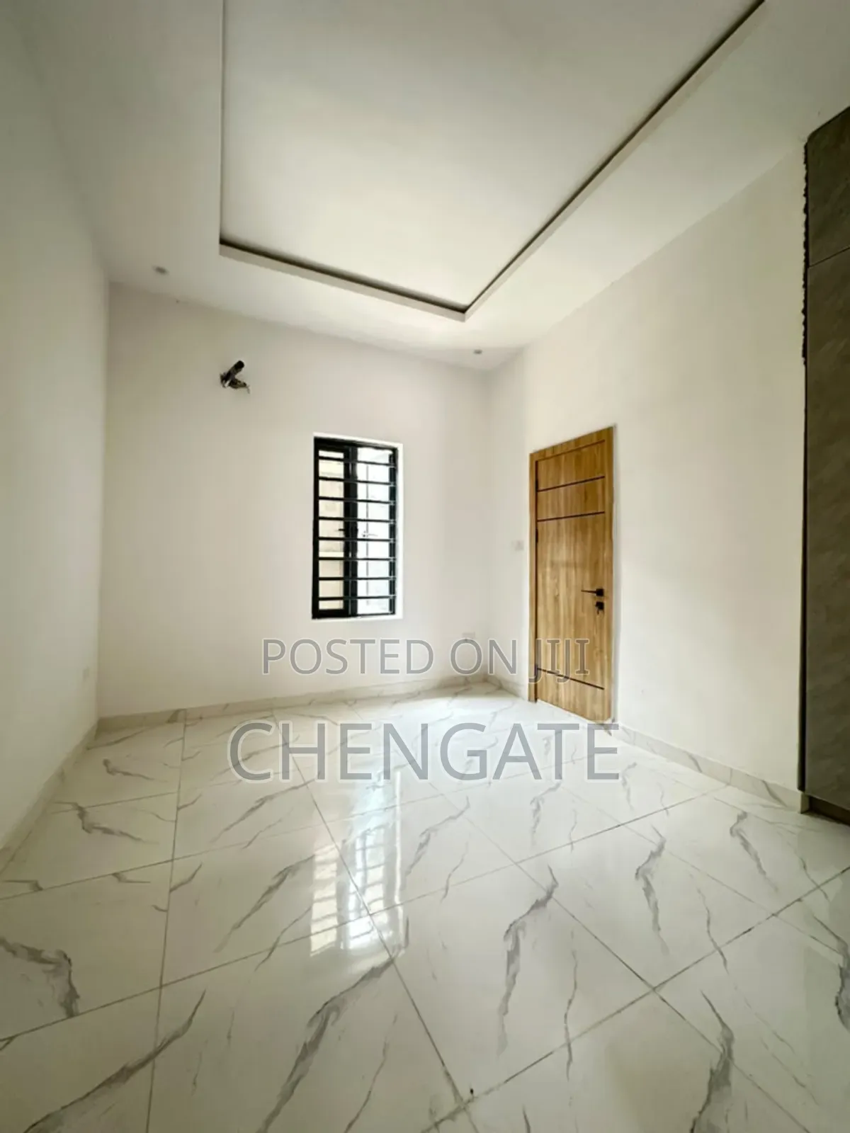 4bdrm Duplex in Chevron for sale in Chevron