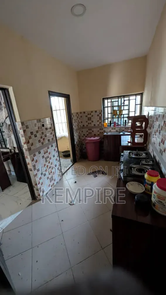3bdrm Block of Flats in Osongama Estate, Uyo for rent in Uyo