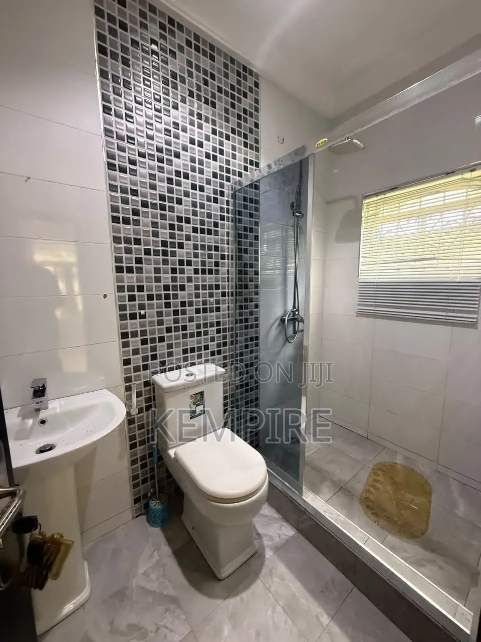 1bdrm Block of Flats in Mbiabong, Uyo for rent in Uyo