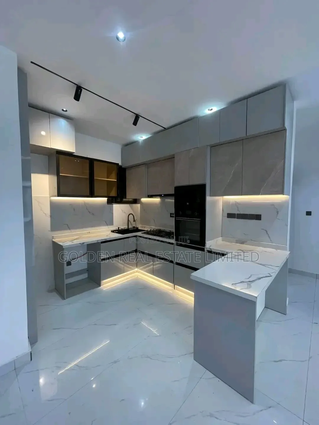 3bdrm Apartment in Lekki Phase 1 for sale in Lekki Phase 1