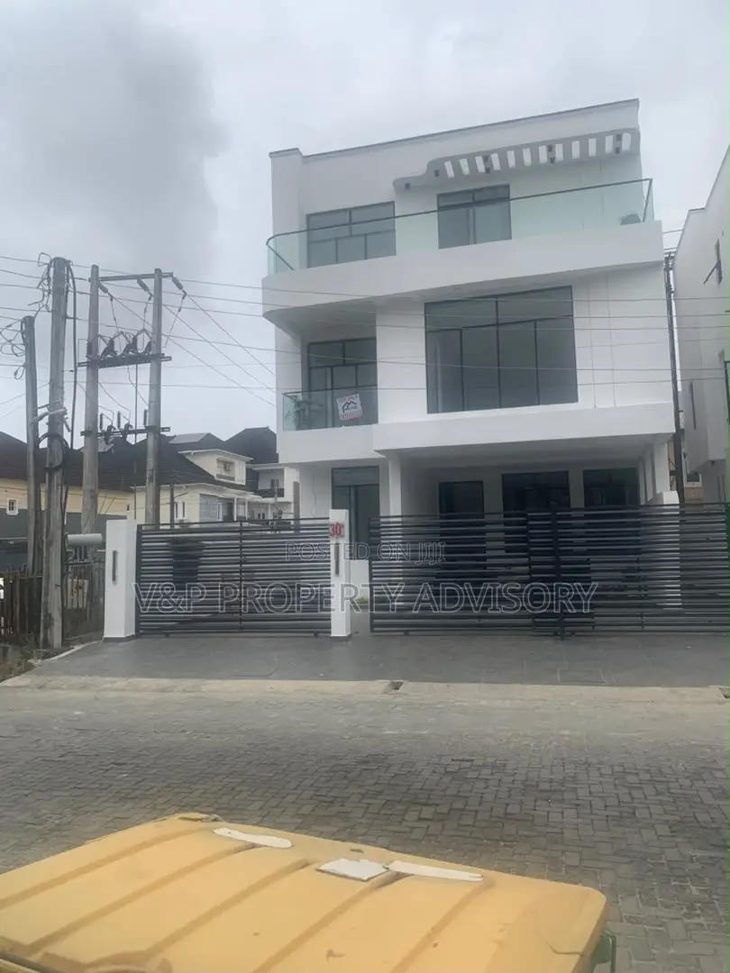 5bdrm Duplex in Chevy View, Chevron for sale in Chevron