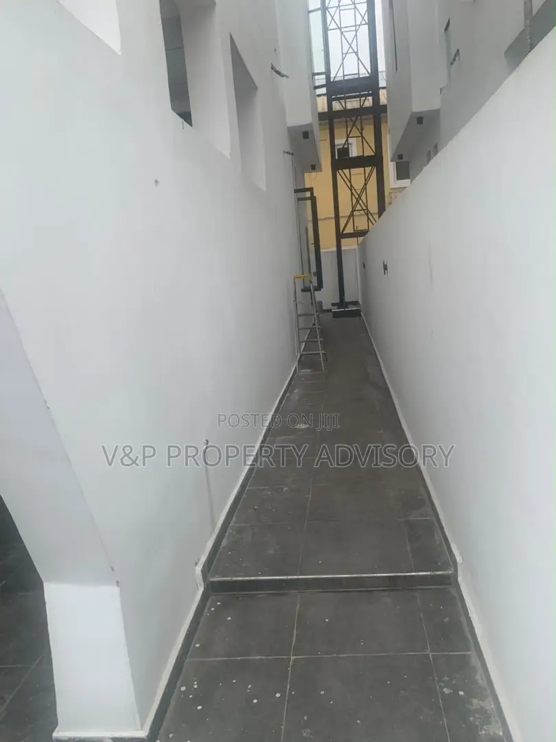 5bdrm Duplex in Chevy View, Chevron for sale in Chevron