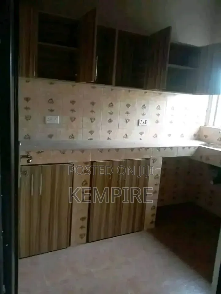 2bdrm Block of Flats in Ikot-Ekpene Road, for rent in Uyo