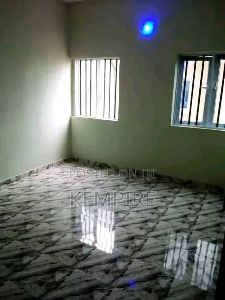 2bdrm Block of Flats in Ikot-Ekpene Road, for rent in Uyo