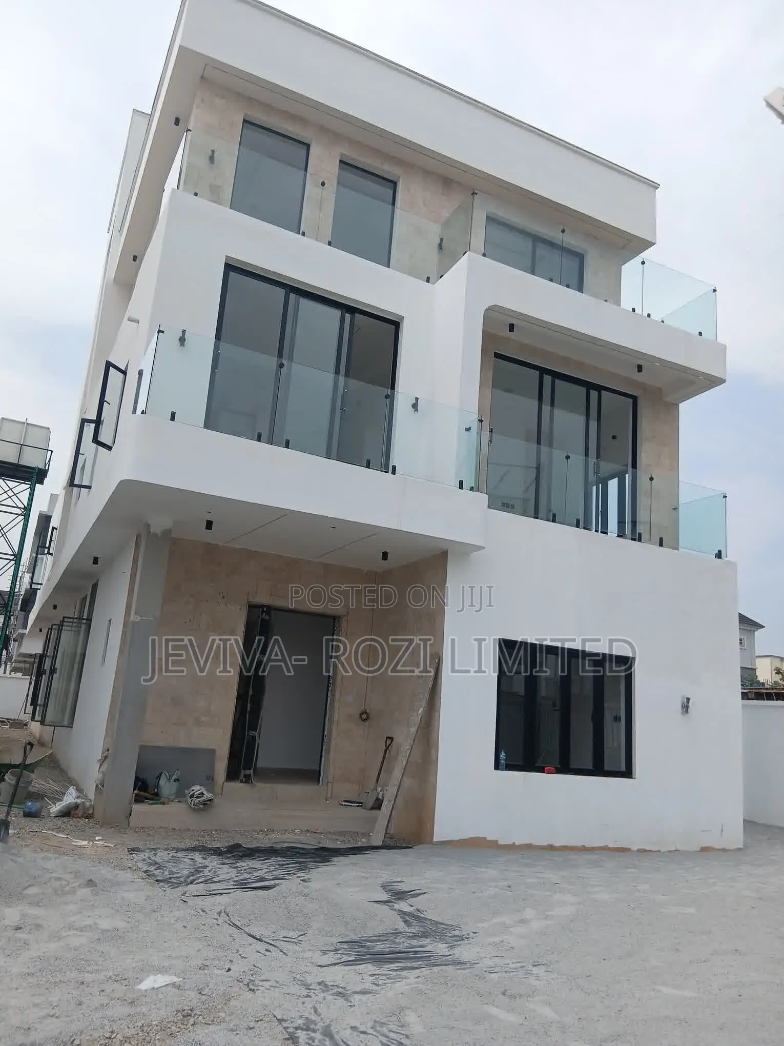 5bdrm Duplex in Jahi for sale in Jahi