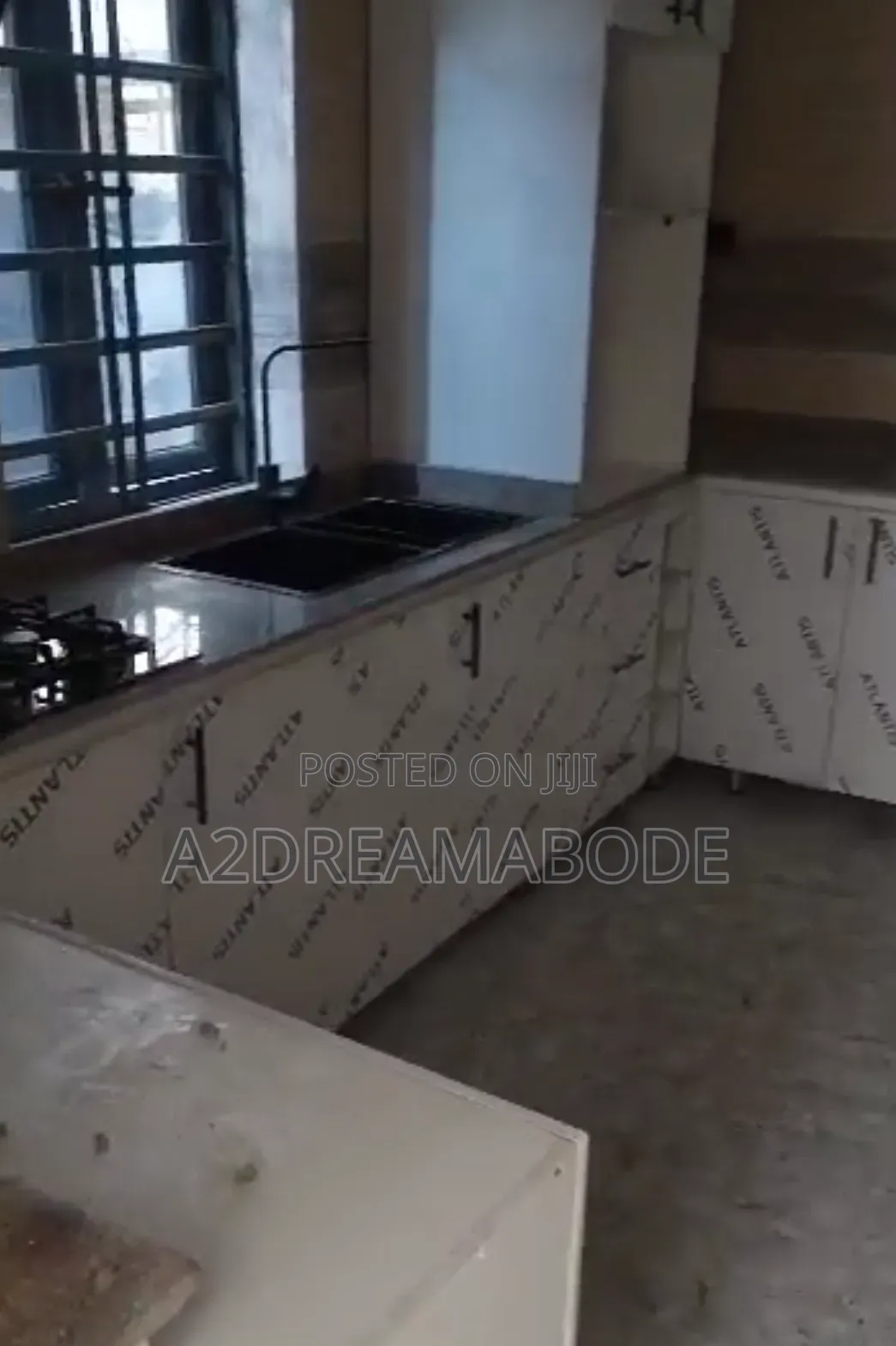 3bdrm House in Ilupeju, Town Planning Way for rent in Town Planning Way