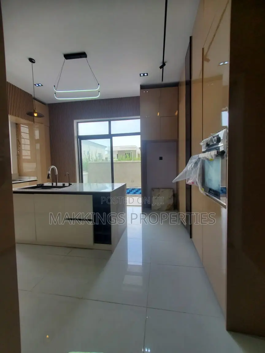 5bdrm Duplex in Ado / Ajah for sale in Ado / Ajah