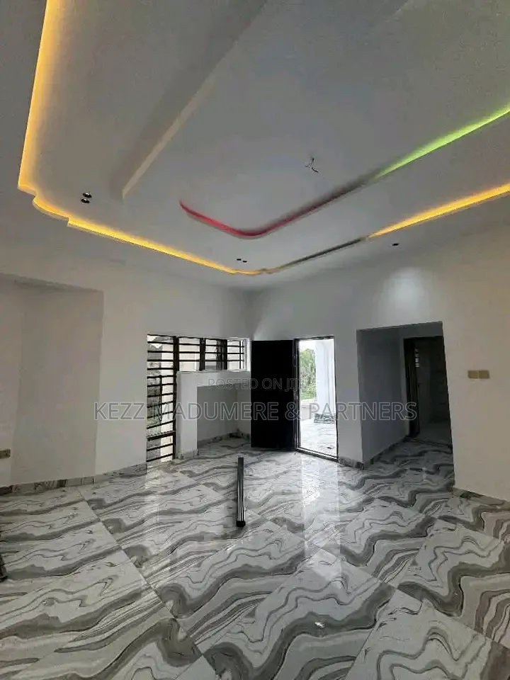 4bdrm Duplex in Rumudara Port, Rumuodara for sale in Rumuodara