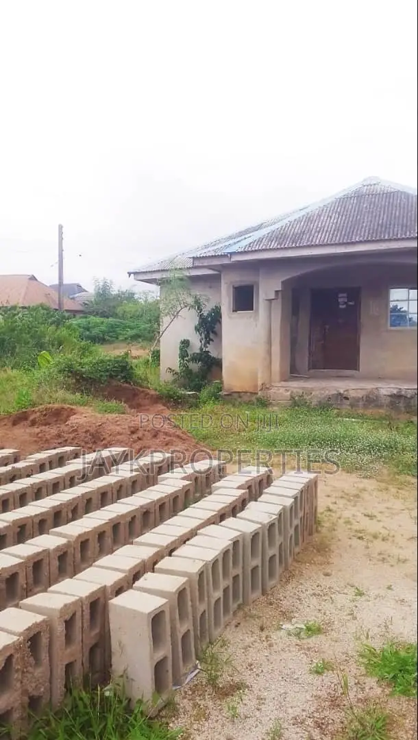 4bdrm Bungalow in Ikorodu for sale in Ikorodu
