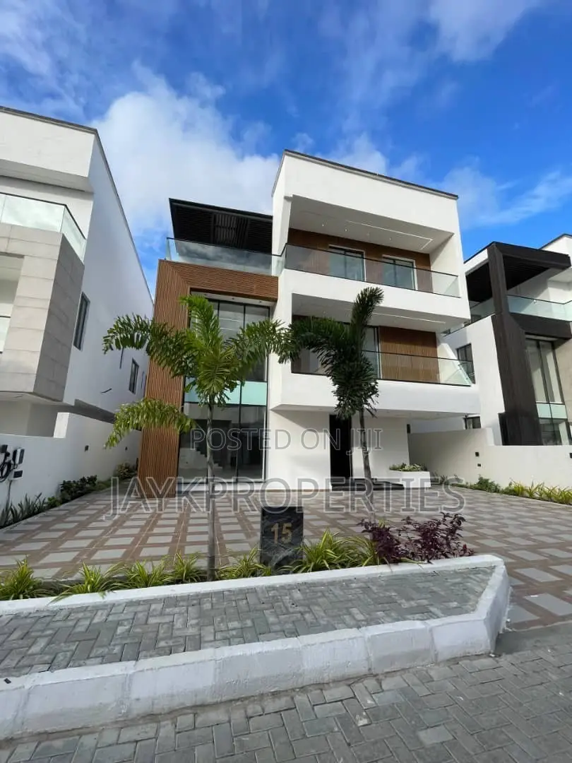 Furnished 6bdrm Villa in Nest Villa, Lekki Phase 1 for sale in Lekki Phase 1