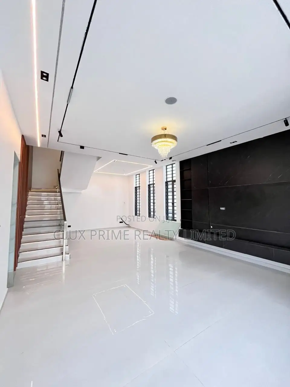 6bdrm Duplex in Lekki for sale in Lekki