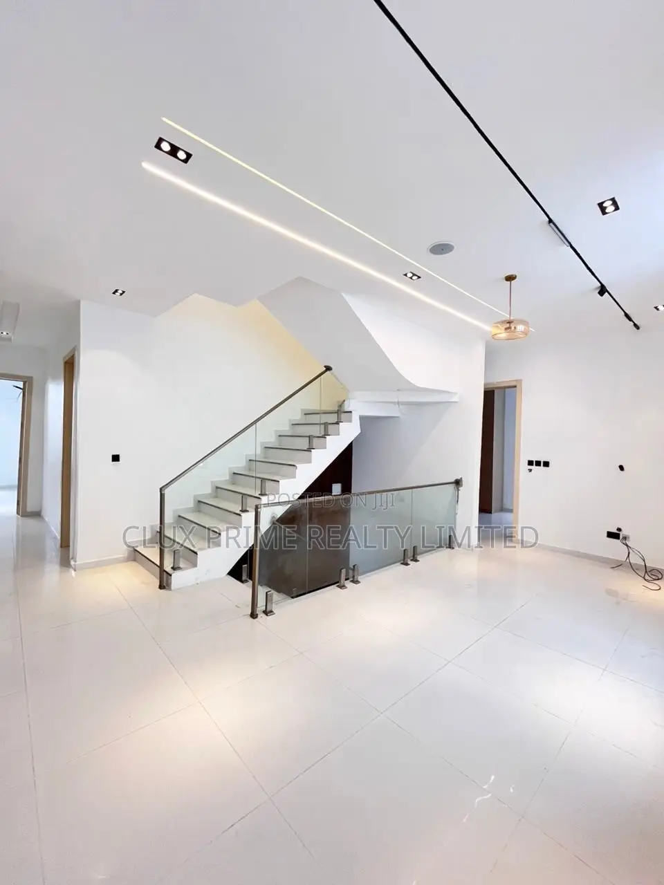 6bdrm Duplex in Lekki for sale in Lekki