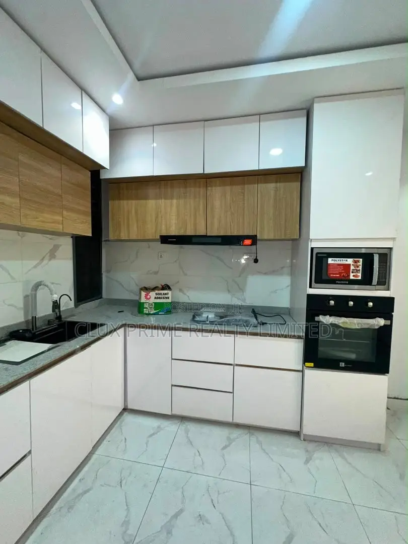 4bdrm Duplex in Ologolo for rent in Ologolo