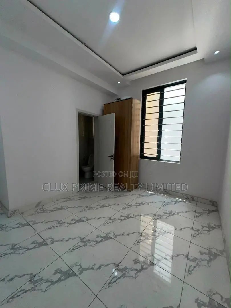 4bdrm Duplex in Ologolo for rent in Ologolo