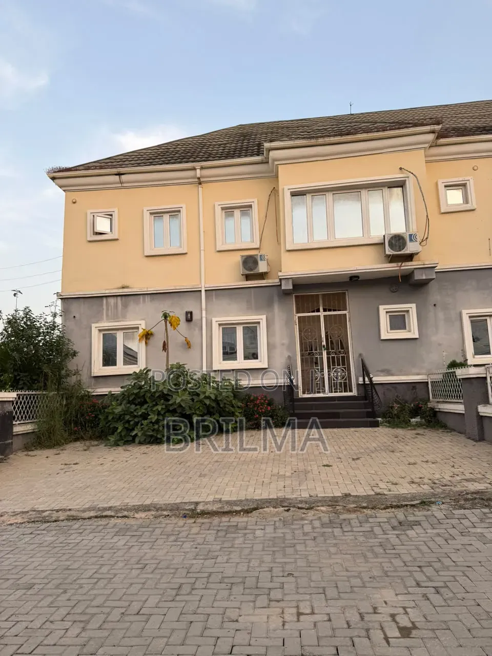 4bdrm Duplex in Idu for sale in Idu