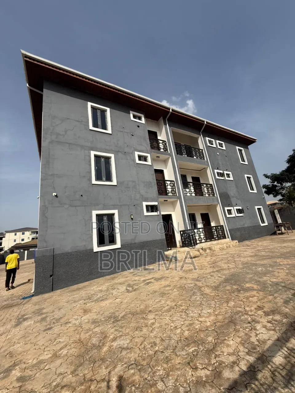 20bdrm Apartment in Durumi for sale in Durumi
