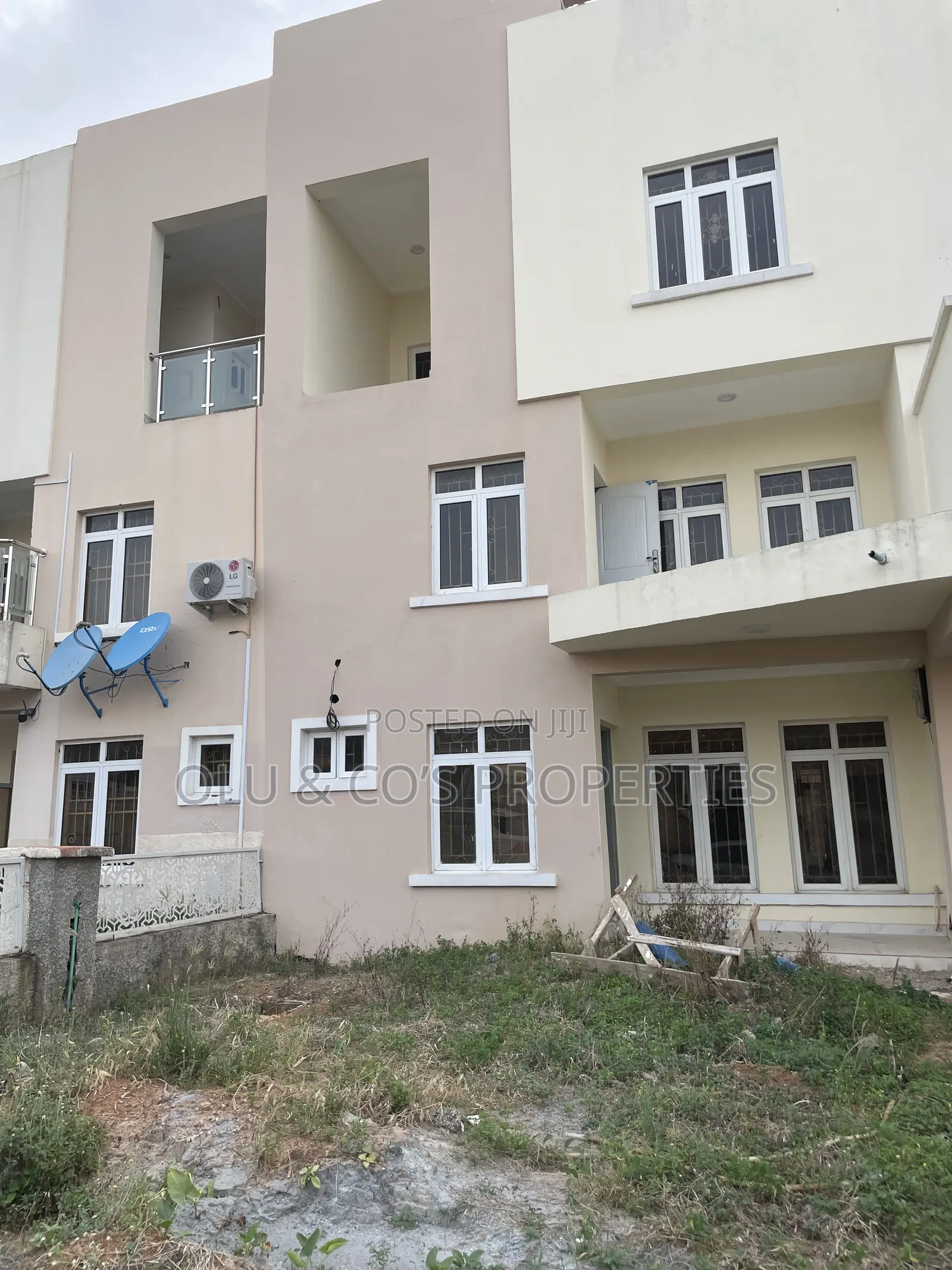 4bdrm Duplex in B Estate, Lugbe District for sale in Lugbe District