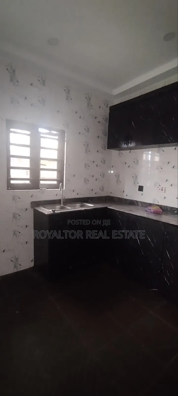 3bdrm Block of Flats in Royaltor Real Estate, Benin City for rent in Benin City