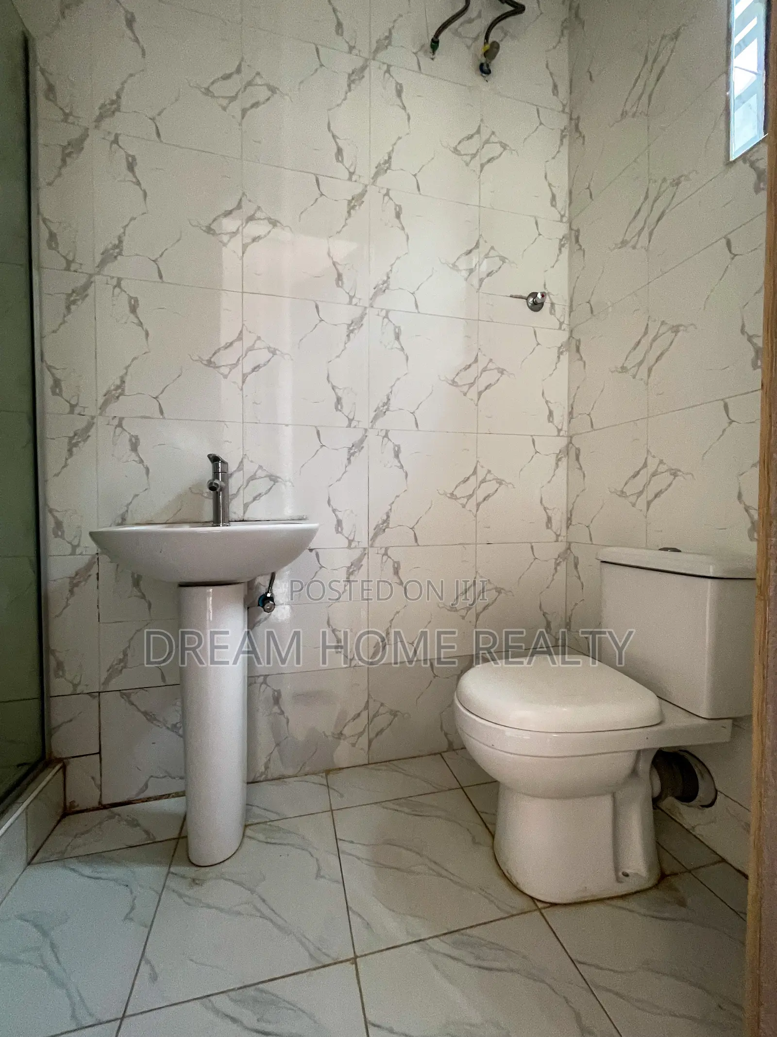 1bdrm Shared Apartment in Ikota Villa Estate for rent in Ikota