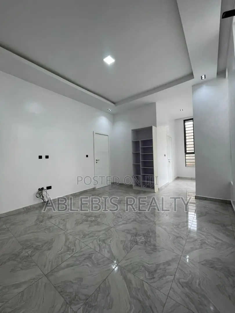 4bdrm Duplex in 2Nd Tollgate, Chevron for sale in Chevron