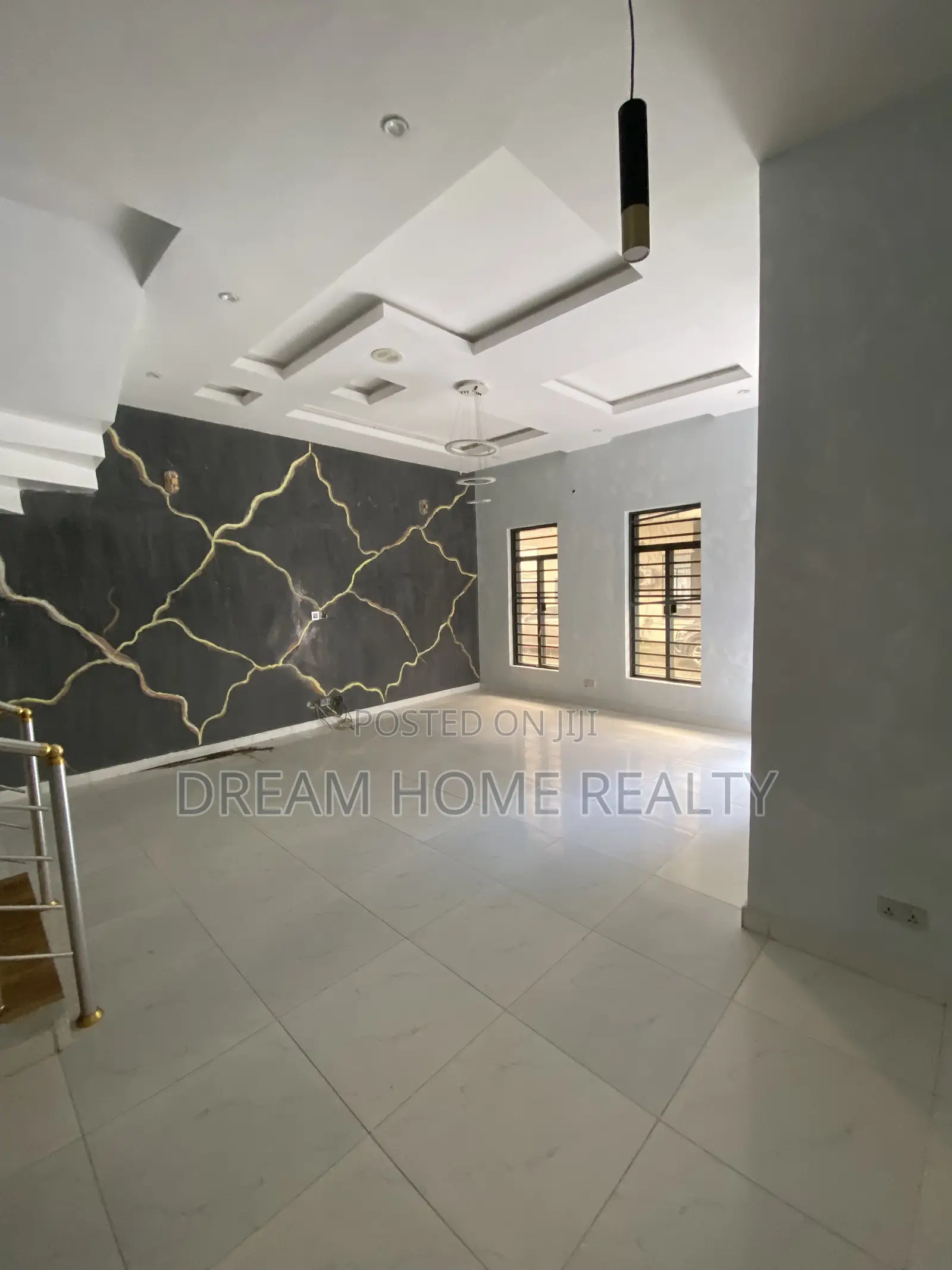 4bdrm Duplex in Ikota Villa Estate for rent in Ikota