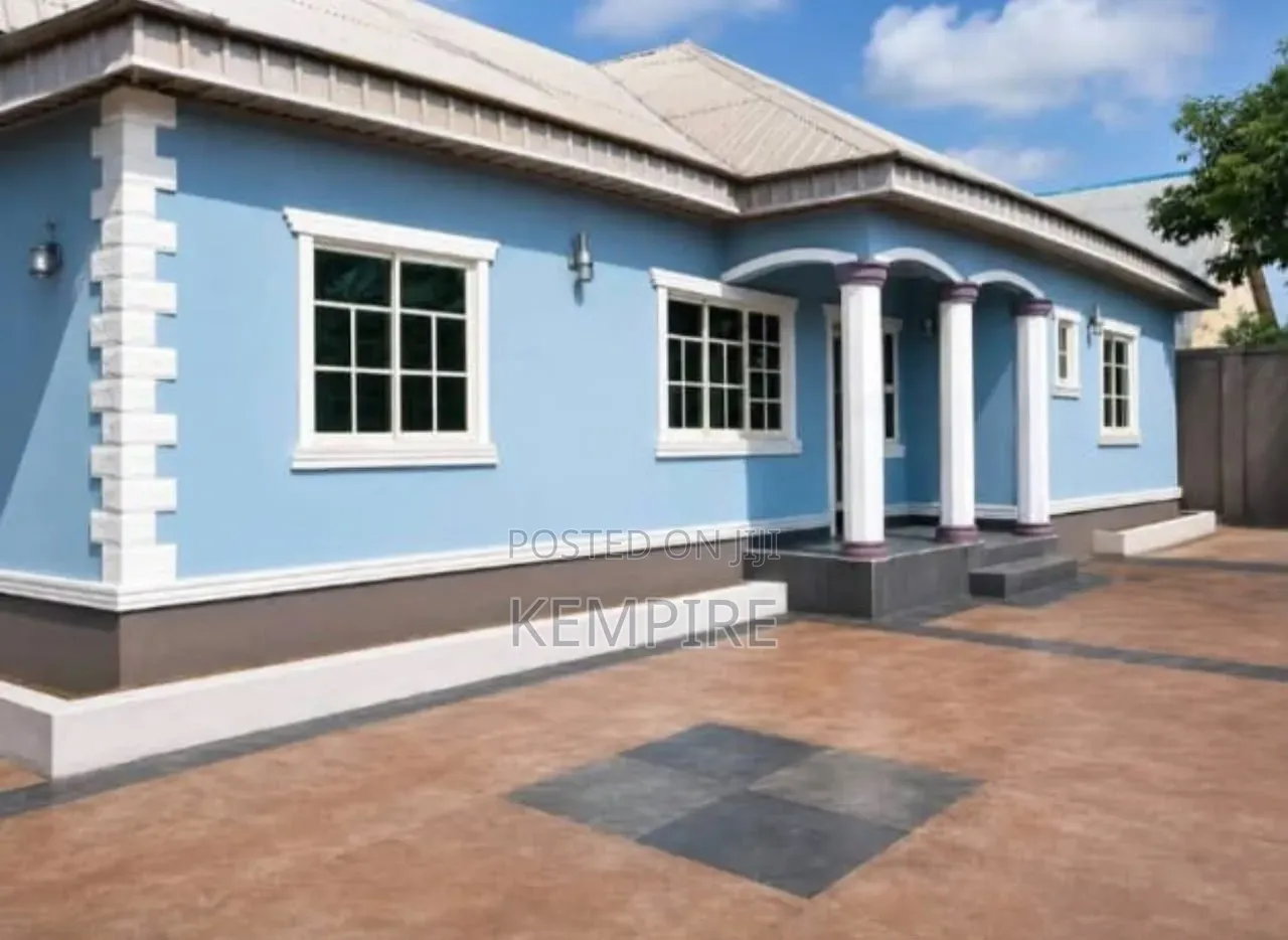4bdrm Bungalow in Redeemed Estate, Uyo for sale in Uyo