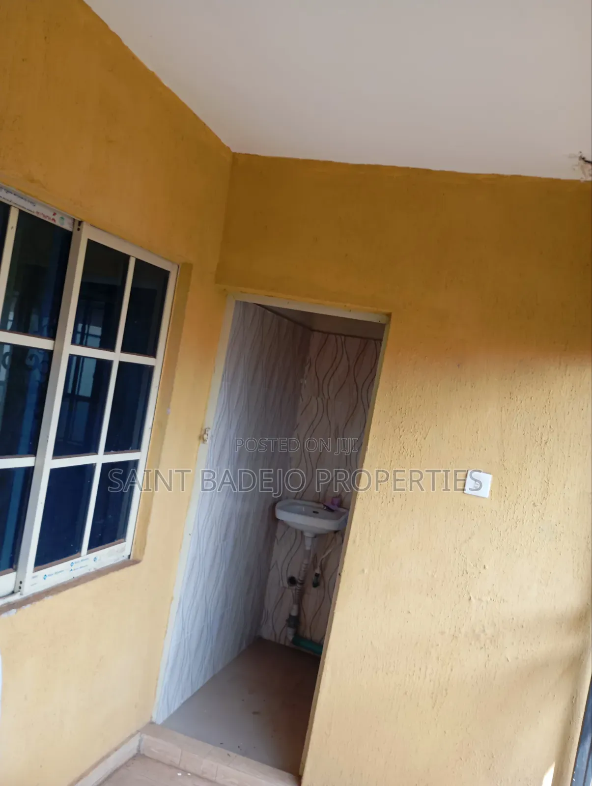 1bdrm Block of Flats in Foursquare Estate, Gberigbe for rent in Gberigbe