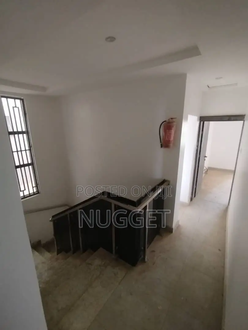 6bdrm Duplex in Nugget, Mabushi for rent in Mabushi