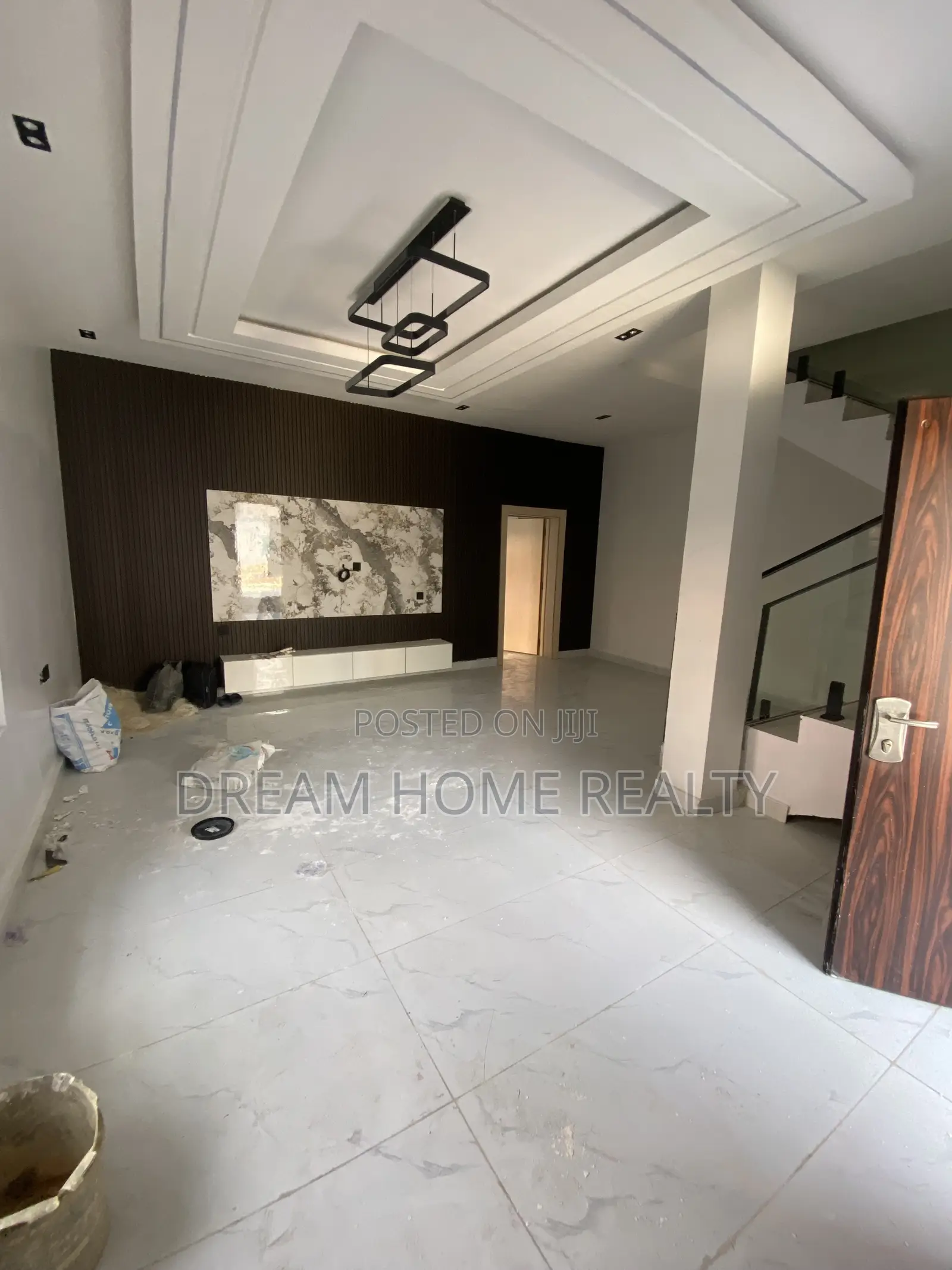 2bdrm Duplex in A Secured Estate, Ikota for rent in Ikota