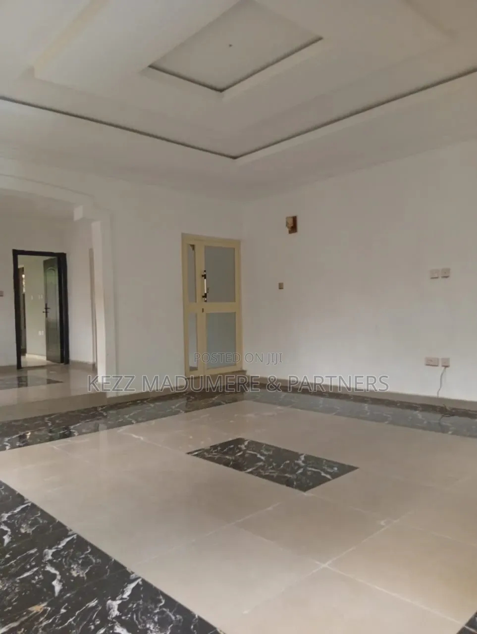 5bdrm Bungalow in Uyeh Estate Off Ring for sale in Uyo