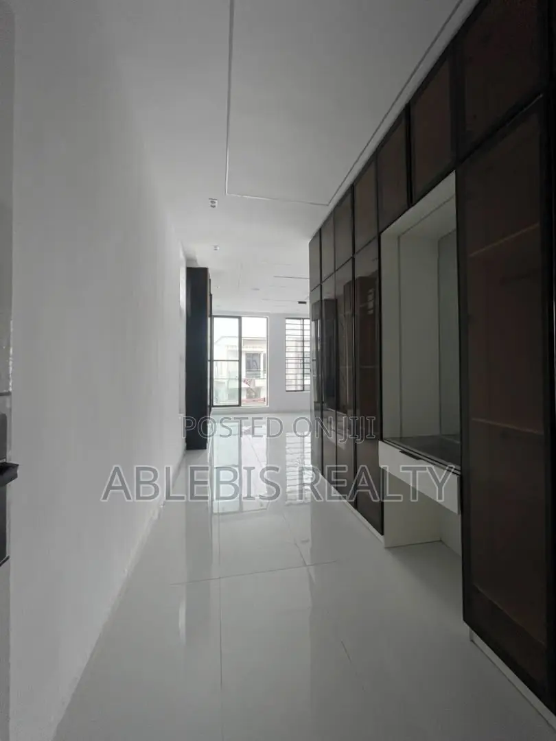 5bdrm Duplex in Ajah, Sangotedo for sale in Sangotedo