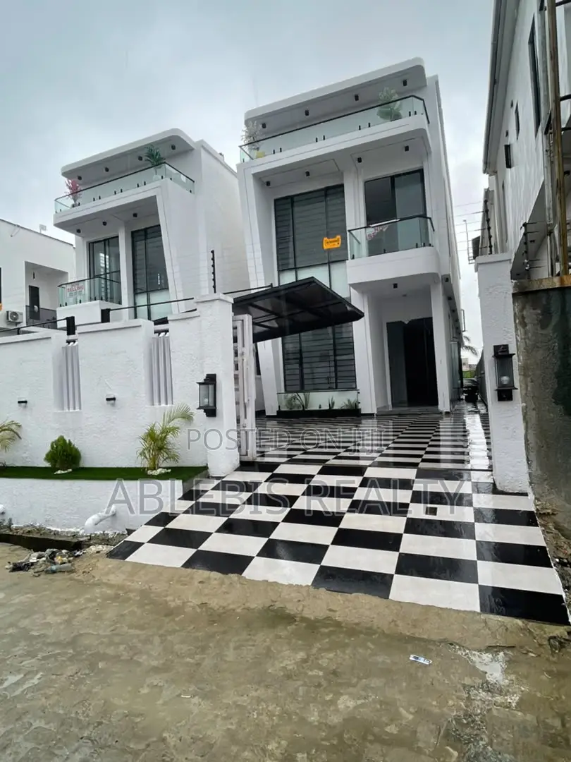 5bdrm Duplex in Ajah, Sangotedo for sale in Sangotedo