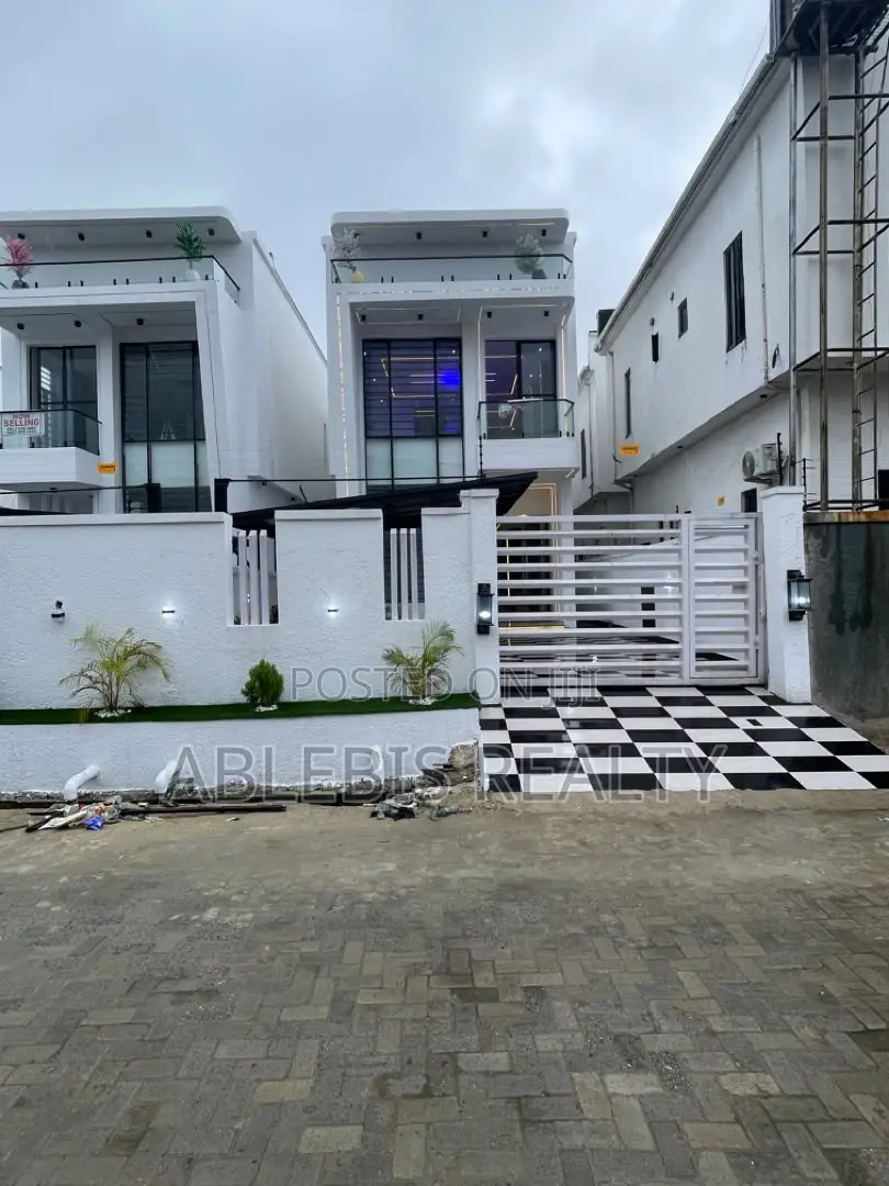 5bdrm Duplex in Ajah, Sangotedo for sale in Sangotedo