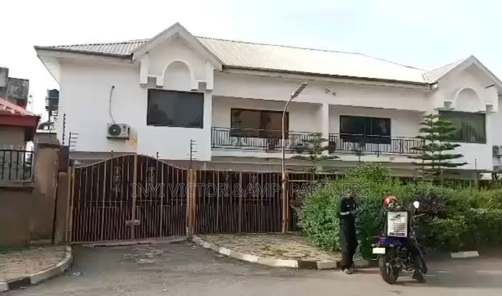 5bdrm Duplex in Asokoro for sale in Asokoro